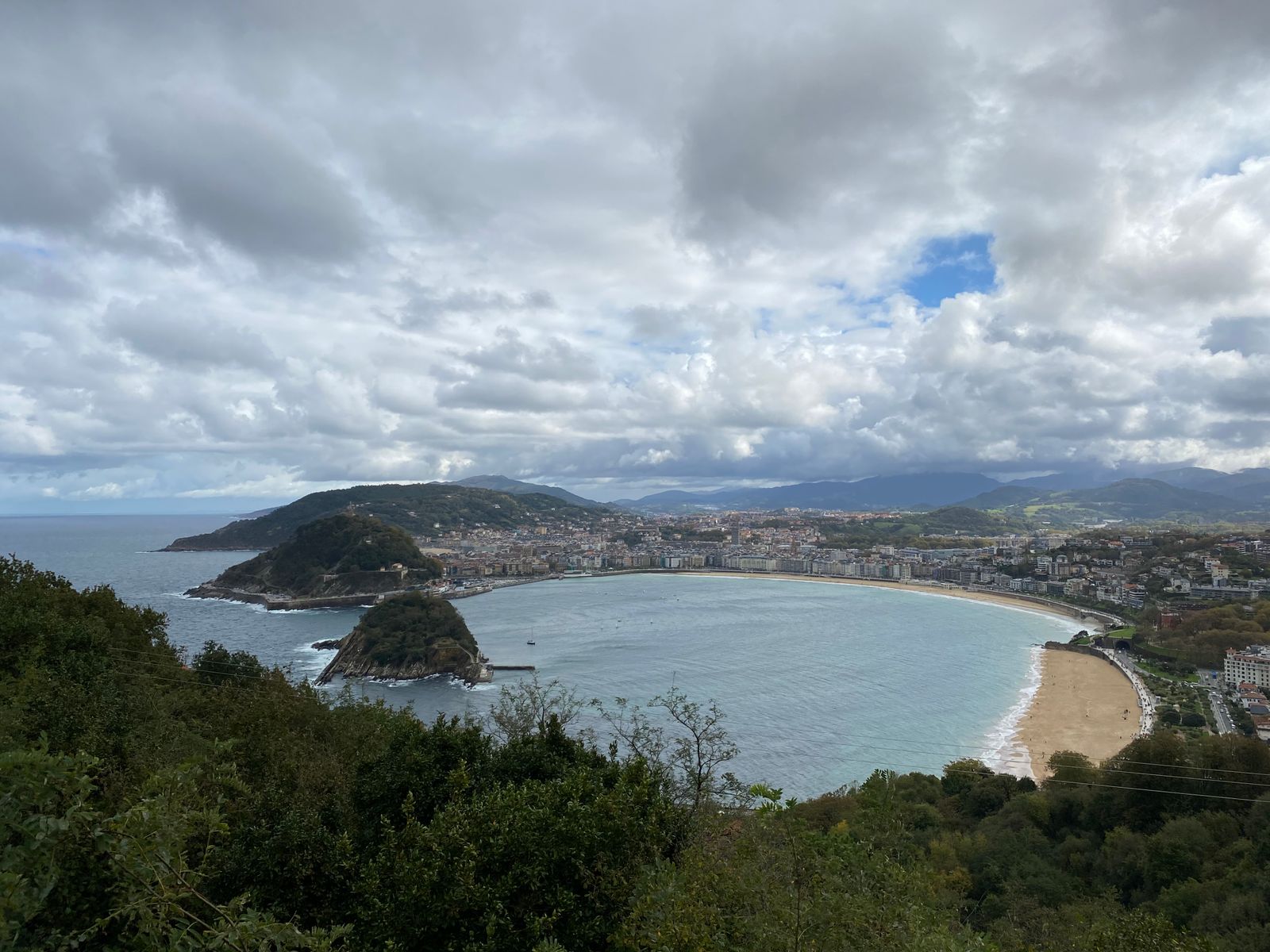 La Concha bay panorama, San Sebastián